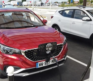 MG ZS EV : on a testé le SUV 100% électrique à moins de 23 000 euros